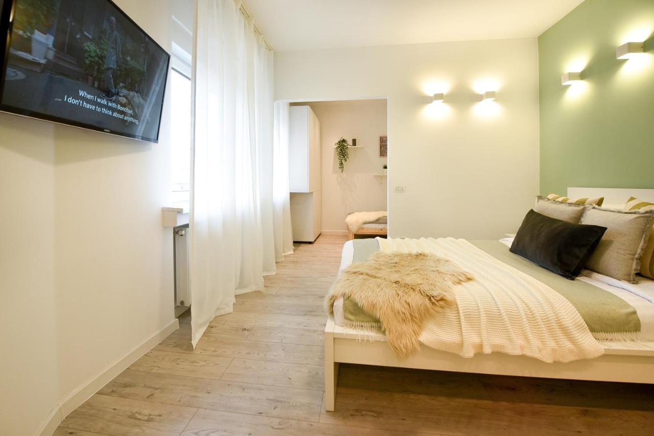 Spacious 1Br In The City Center - Amazing For Extended Stays Бухарест Экстерьер фото
